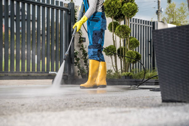 Why Choose Our Certified Pressure Washing Experts for Your Project Needs in Heathrow, FL?