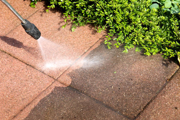 Why Choose Our Certified Pressure Washing Experts for Your Project Needs in Heathrow, FL?